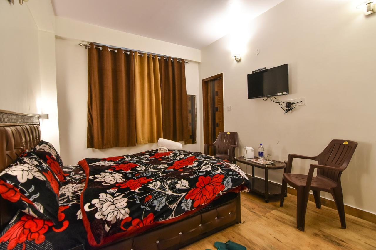 Dhanlaxmi Apartments Shimla Exterior foto